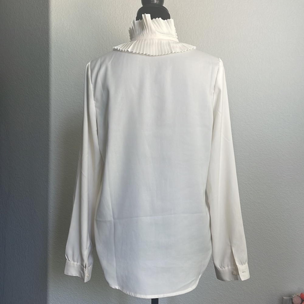 LEITH, Vanilla Ruffle Neck - Picture 6 of 9